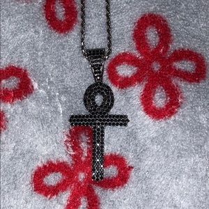 Brand new black necklace with matching onk!